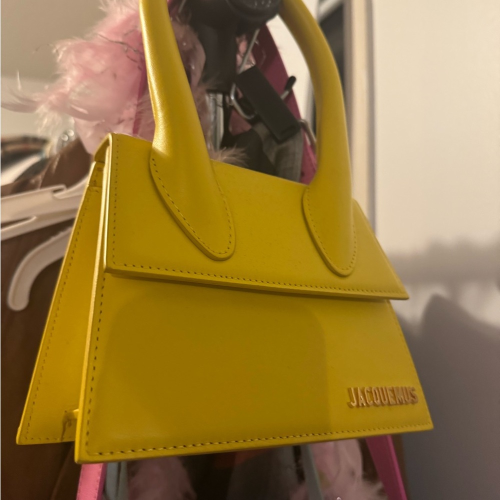 Gorgeous Jacquemhs Sunny Yellow Medium Bag (Authentic)